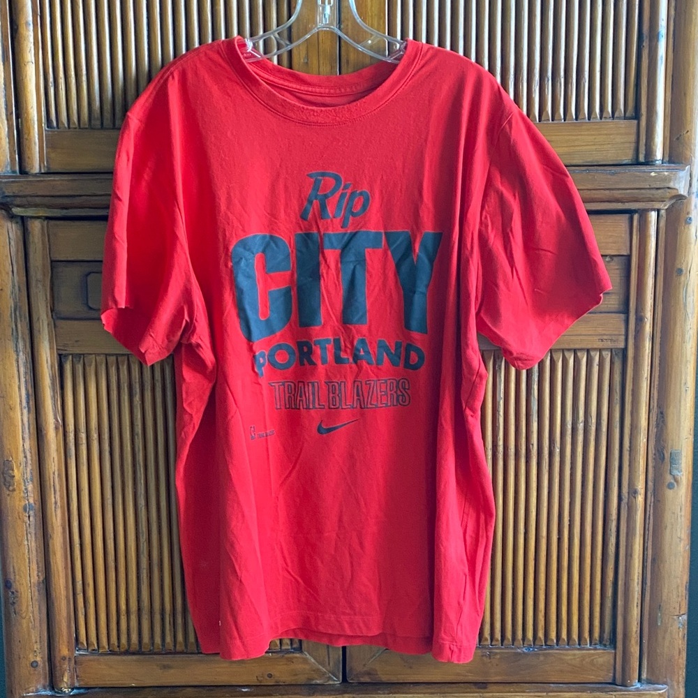 Nike DriFit Portland Trailblazers T-shirt